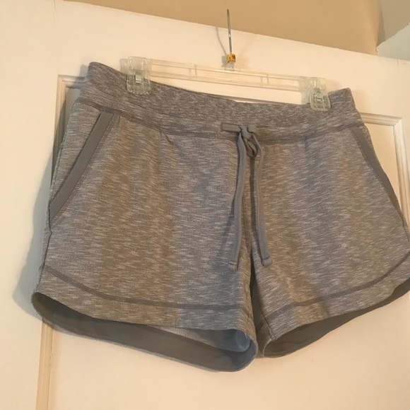 Athleta Pants - Athleta Techie sweat short